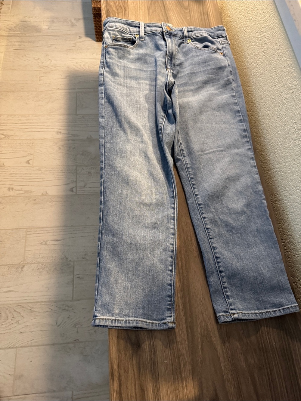 Universal Thread High Rise Slim light blue Straight Leg Jeans, size 10/30S